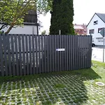 Apartament Mit Kleinem Garten