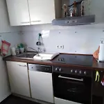 Mit Kleinem Garten Διαμέρισμα *