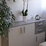 Mit Kleinem Garten Διαμέρισμα