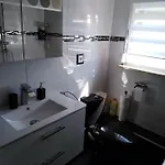 Mit Kleinem Garten Διαμέρισμα