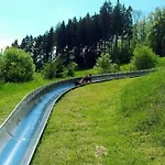 Mit Kleinem Garten *