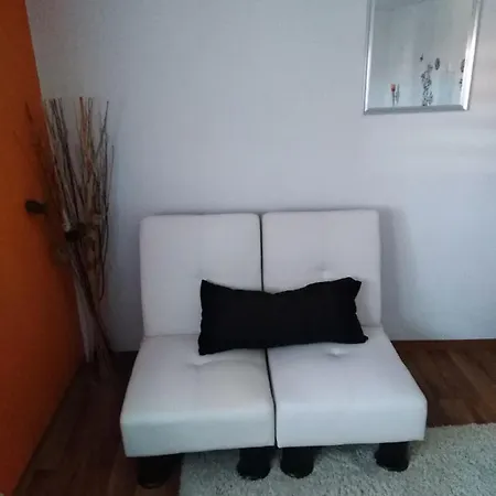 Mit Kleinem Garten Διαμέρισμα