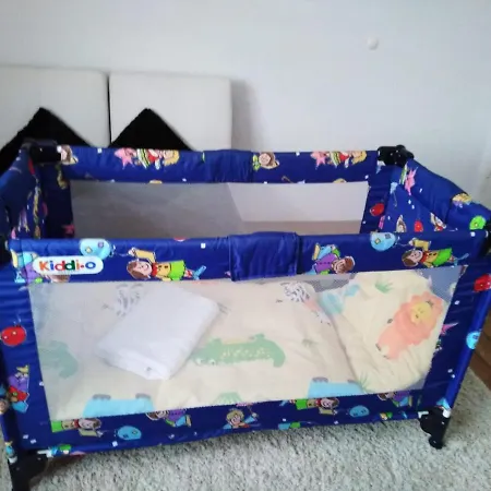 Mit Kleinem Garten Apartment *