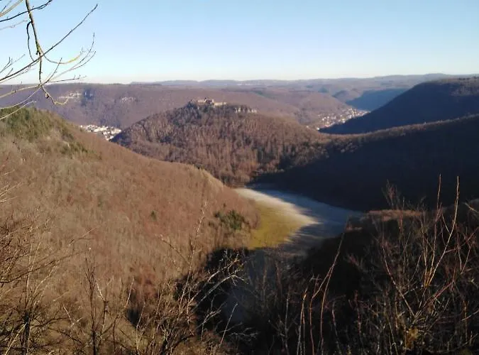 Mit Kleinem Garten 소넨불