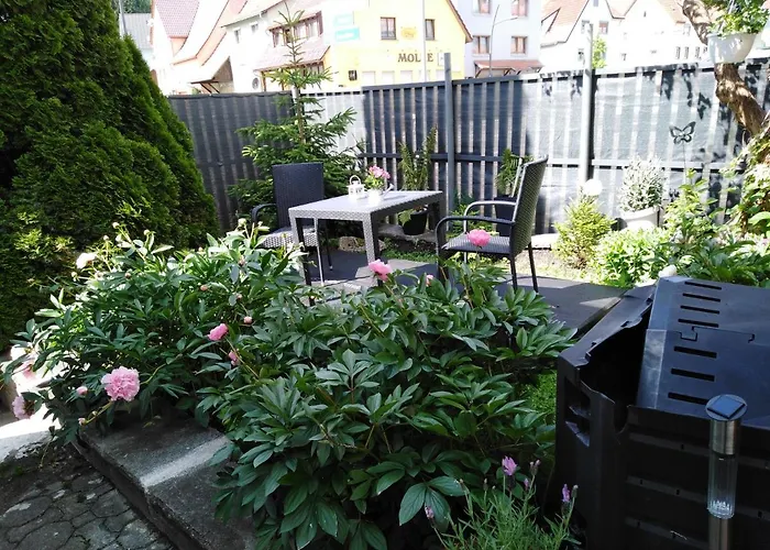 Apartamento Mit Kleinem Garten Sonnenbühl