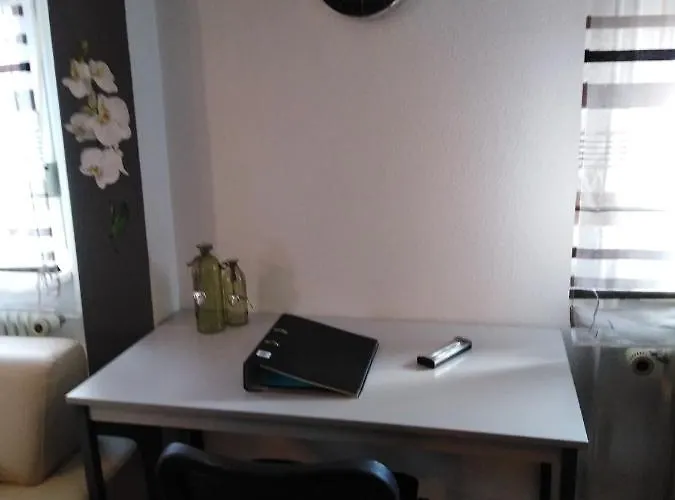 Apartamento Mit Kleinem Garten Sonnenbühl