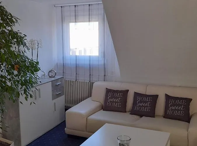 Mit Kleinem Garten Apartamento *