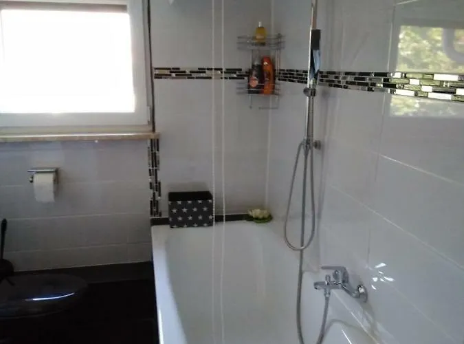 Mit Kleinem Garten * Sonnenbühl